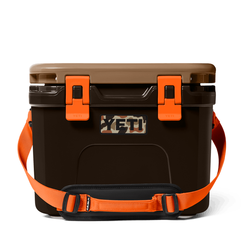 Wetlands Camo Roadie 15